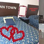 Ines Downtown B&B
